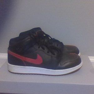 Air Jordan 1 mid black